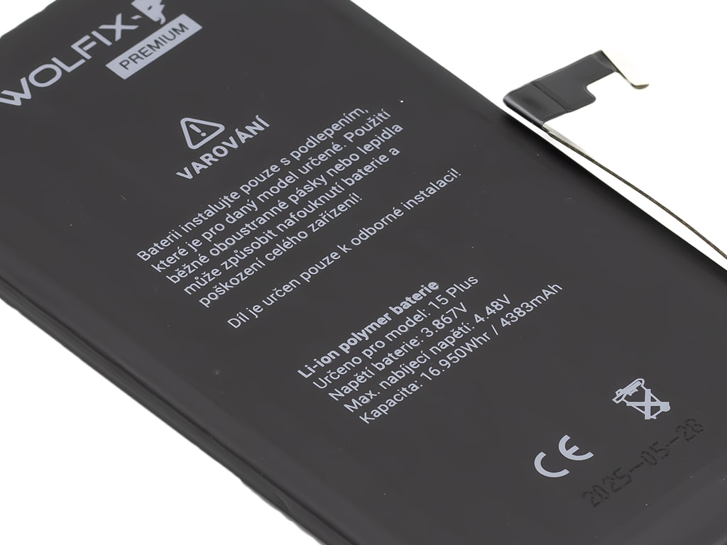 Připravená výměna baterie iPhone 15 Plus – náhradní díl
